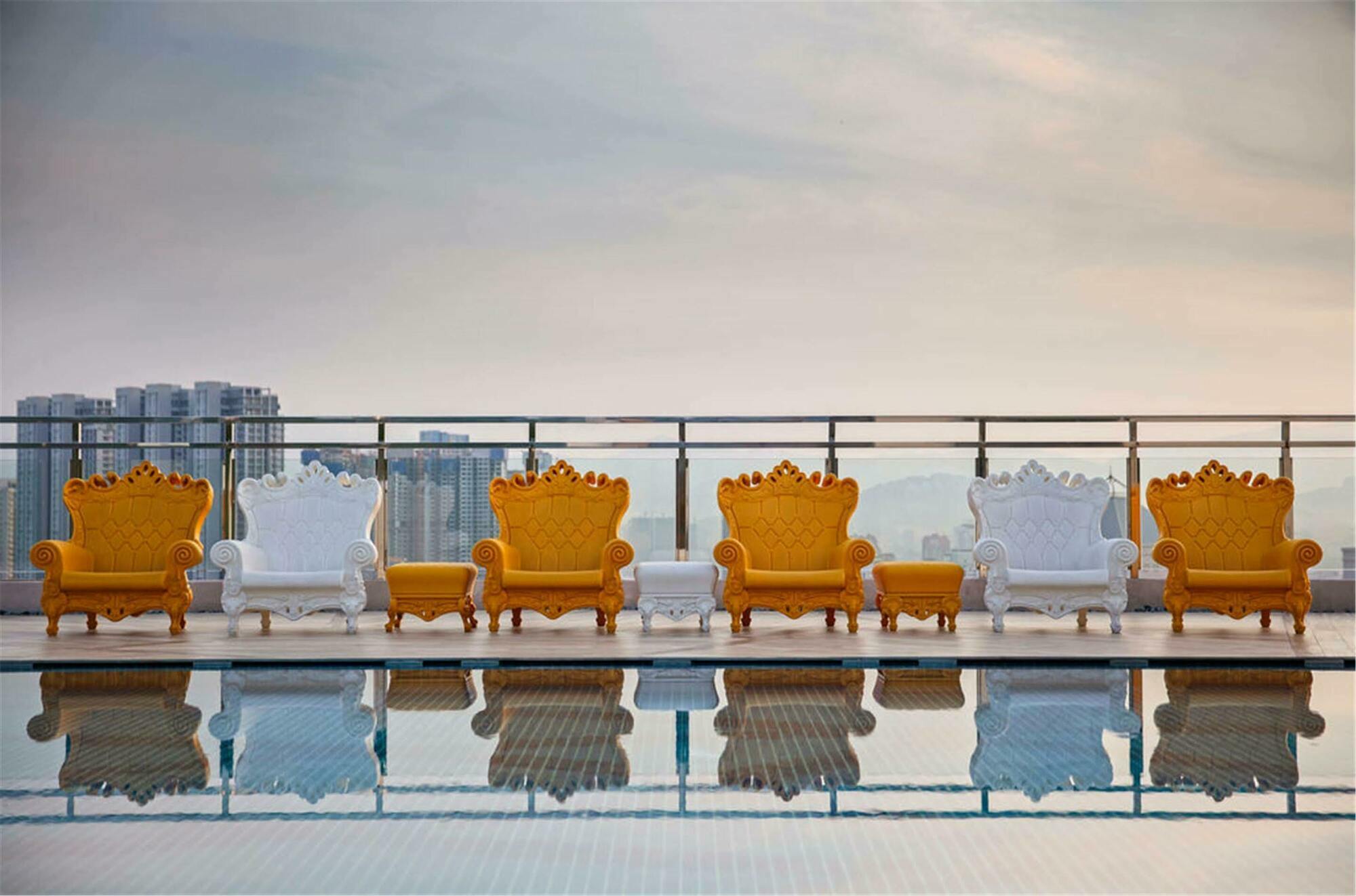 Dorsett Hartamas Kuala Lumpur Otel Dış mekan fotoğraf The Sky Bar